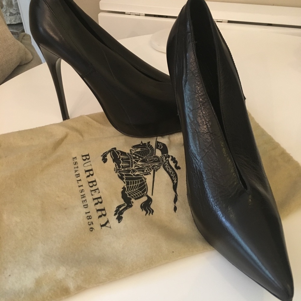 Like New Burberry Bootie Boots Size 39